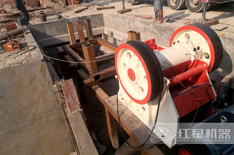 PE 250x400現(xiàn)場安裝 PE 250x400現(xiàn)場安裝